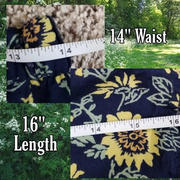 NWOT Kimchi Blue Daisy Mini Skirt - Picture 3 of 5